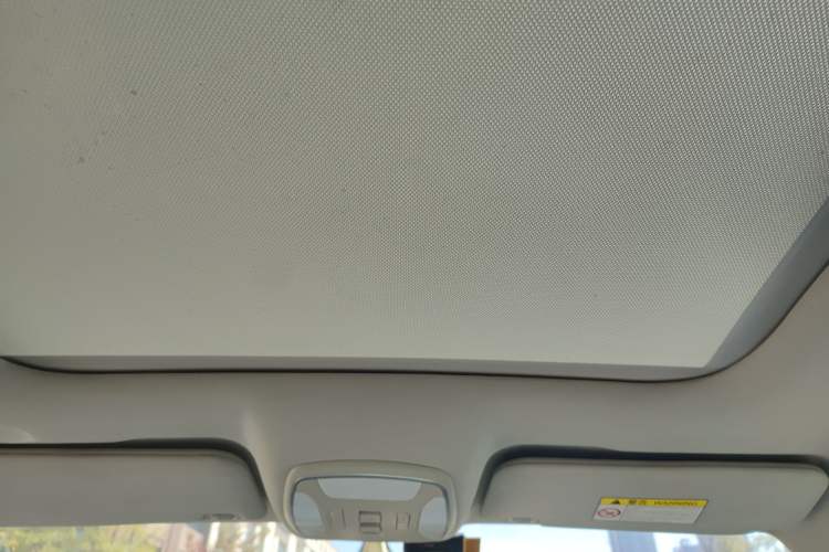 Used Zotye Z700 2018 Z700H 1.8T DCT Prestige Model Headliner