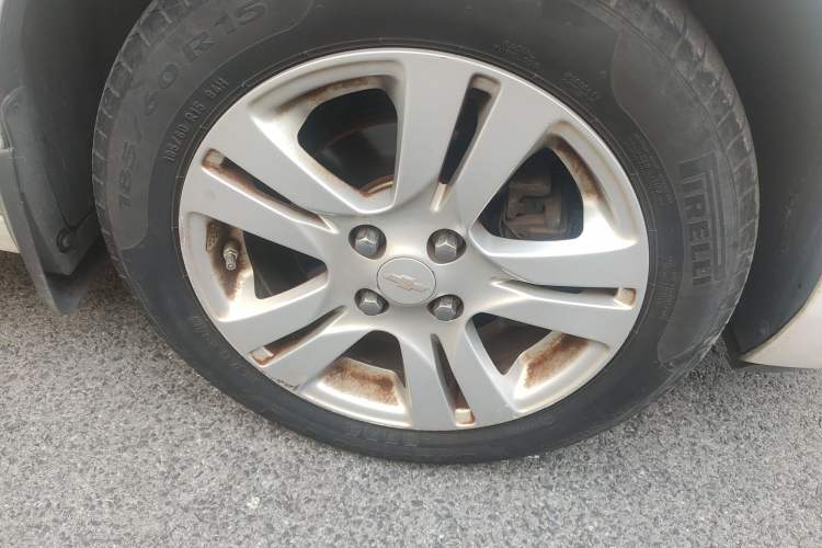 Used Chevrolet Lova RV 2016 1.5L Automatic Smart Drive Edition Right Front Wheel Hub