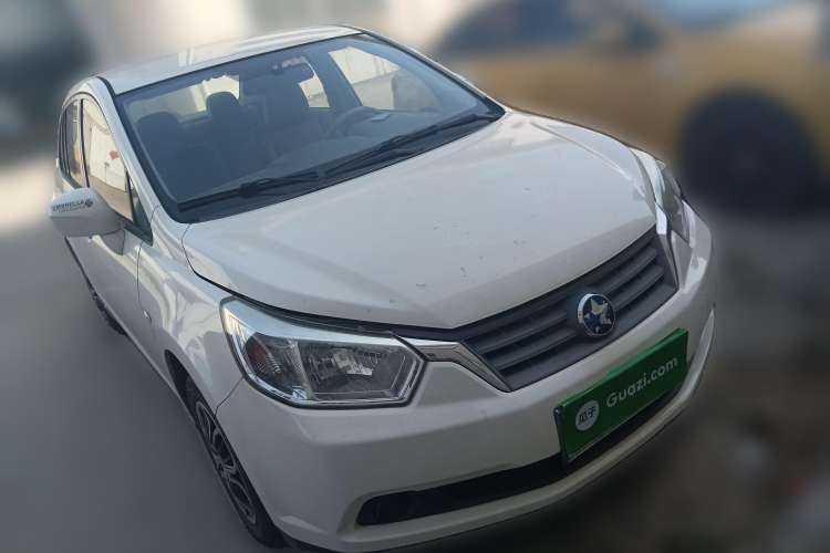 Used Venucia D50 2012 1.6L Manual Comfort Edition
