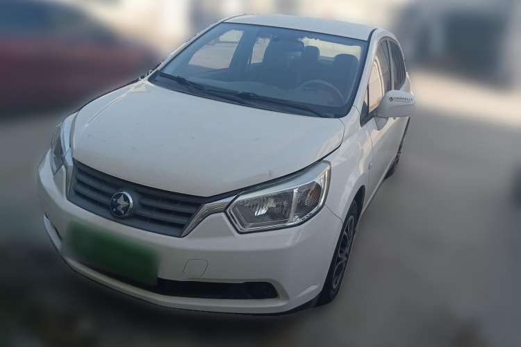 Used Venucia D50 2012 1.6L Manual Comfort Edition