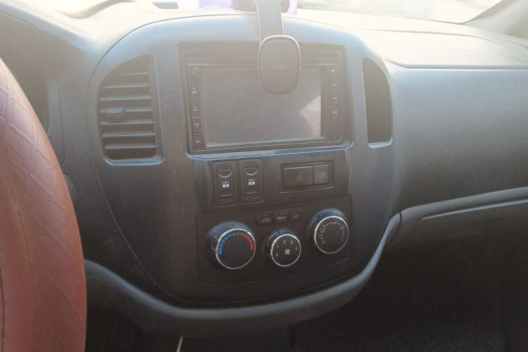 Used FORTHING Lingzhi 2012 Passenger Version 1.6L Comfort Edition