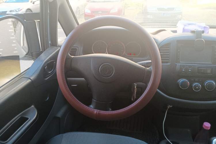 Used FORTHING Lingzhi 2012 Passenger Version 1.6L Comfort Edition