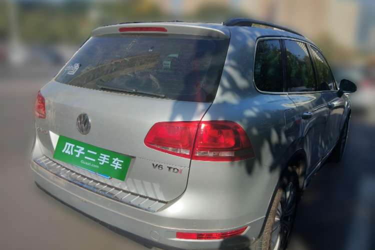 Used Volkswagen Touareg 2011 3.0 TDI Diesel Standard Version Rear Right 45 Deg