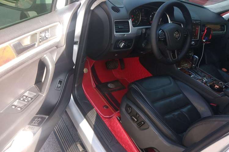 Used Volkswagen Touareg 2011 3.0 TDI Diesel Standard Version Driver Seat