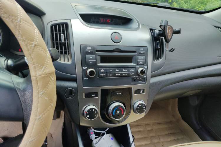 Used Kia Forte 2011 1.6L MT GL
