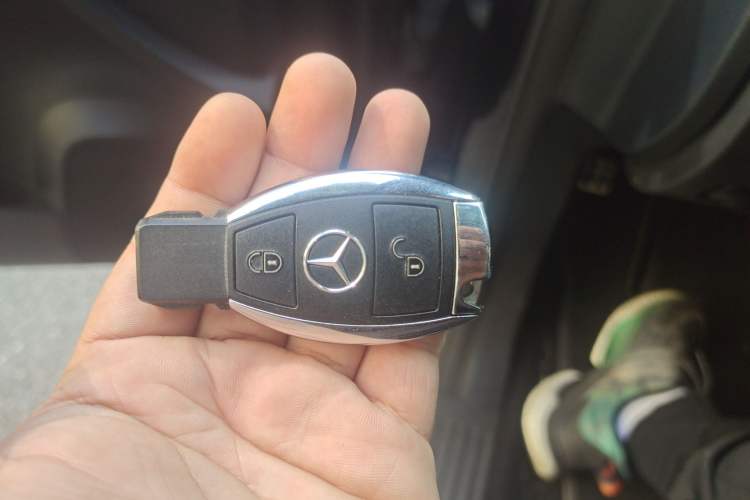 Used Mercedes-Benz R-Class 2014 R 320 4MATIC Business Model
