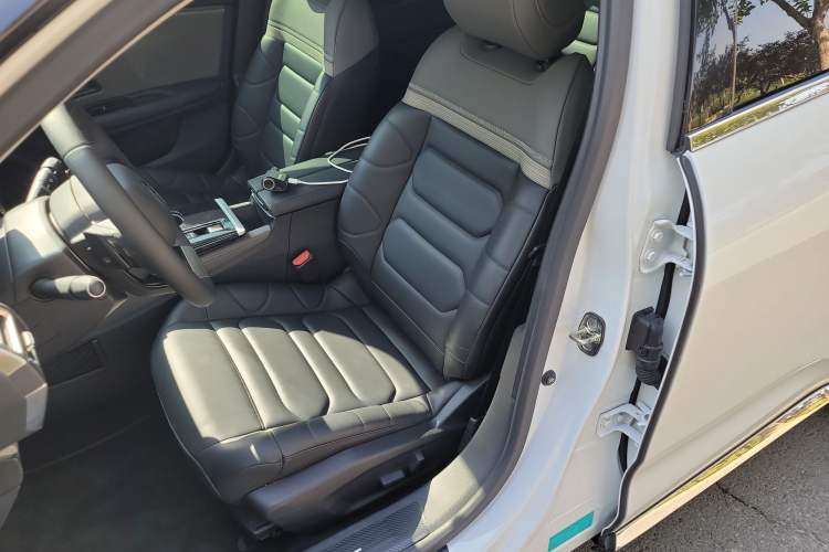 Used Citroen C5 X 2022 1.6T Xiang Bufan – Year of the Tiger New Beginnings Edition
