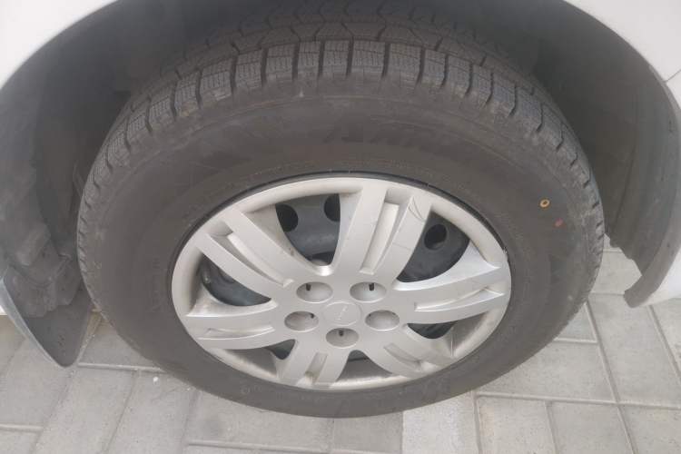 Used FORTHING Lingzhi PLUS 2021 2.0L Manual Comfort Model CNG 7-Seater