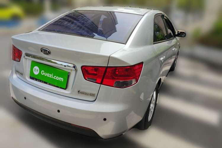 Used Kia Forte 2011 1.6L MT GL
