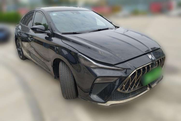 Used MG 5 Scorpio 2022 1.5T Trophy Sport Luxurious Edition Front Right 45 Deg