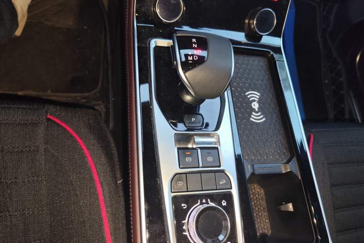 Used JETOUR X90 2022 Zilong 2.0T DCT Changsheng Edition 7-Seater
