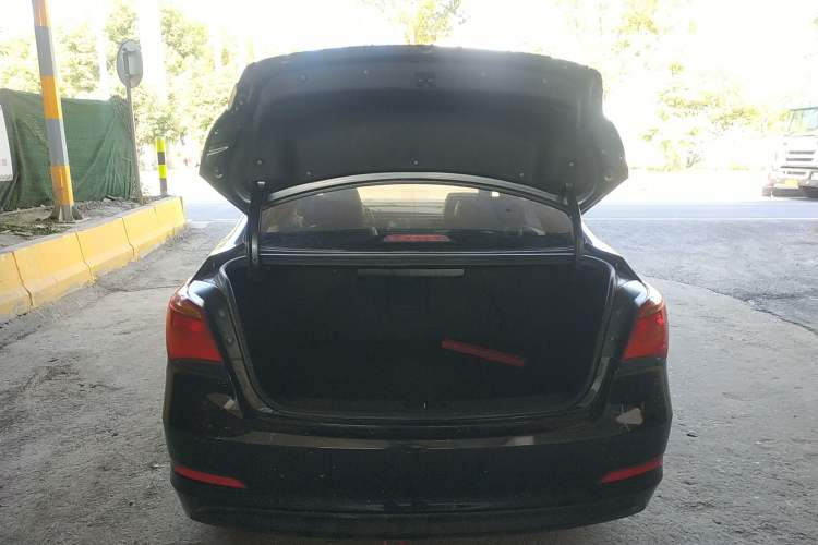 Used Hyundai Mistra 2016 1.8L Manual Comfort GL Model
