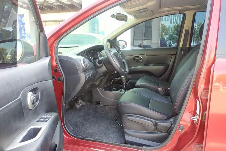 Used Nissan Livina 2013 JINRUI 1.6XV CVT Luxury Edition
