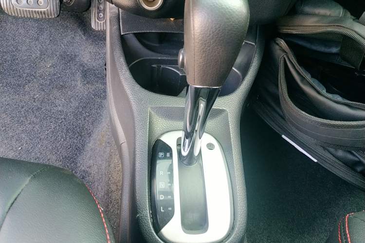 Used Nissan Livina 2013 JINRUI 1.6XV CVT Luxury Edition
