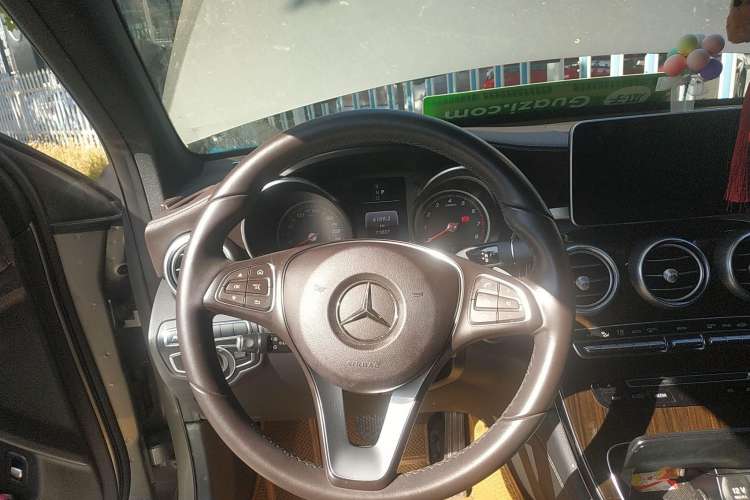 Used Mercedes-Benz GLC 2019 GLC 260 L 4MATIC Luxury Model
