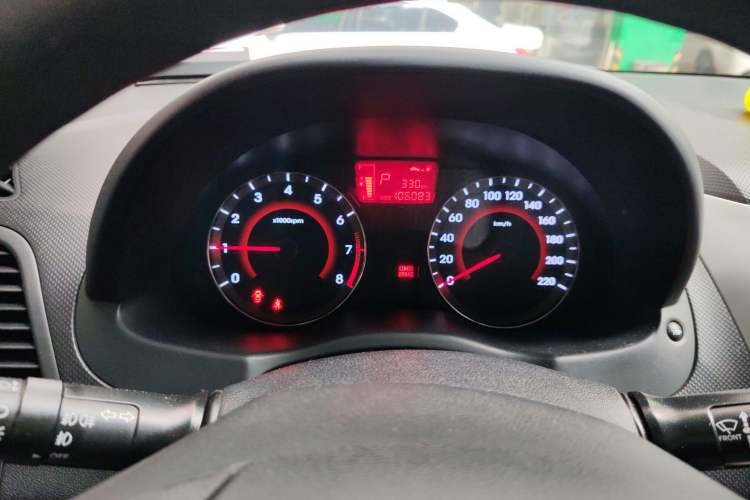 Used Hyundai Verna Ray 2014 1.4L Automatic GLX
