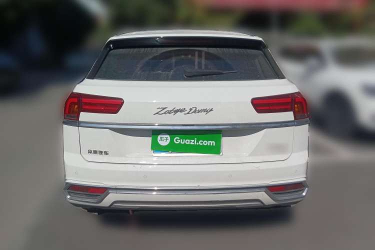 Used Zotye Domy X7 2017 1.8T DCT Luxury Model
