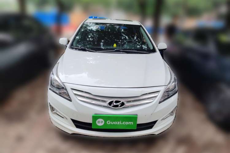 Used Hyundai Verna Ray 2014 1.4L Automatic GLX
