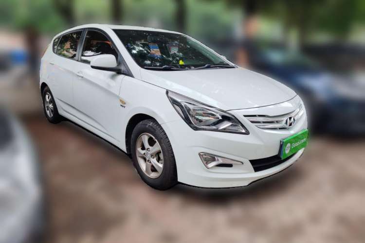 Used Hyundai Verna Ray 2014 1.4L Automatic GLX
