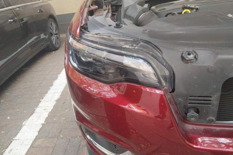 Used Jeep Cherokee 2019 2.0T Four-Wheel Drive Exploration Edition + Autonomous Driving Smart Package China V