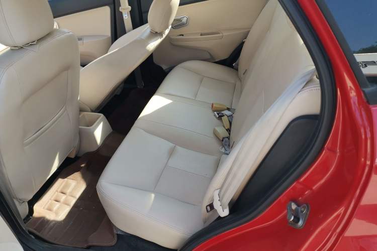 Used Chery Fengyun 2 2013 Hatchback 1.5L Manual Ruiyi Edition
