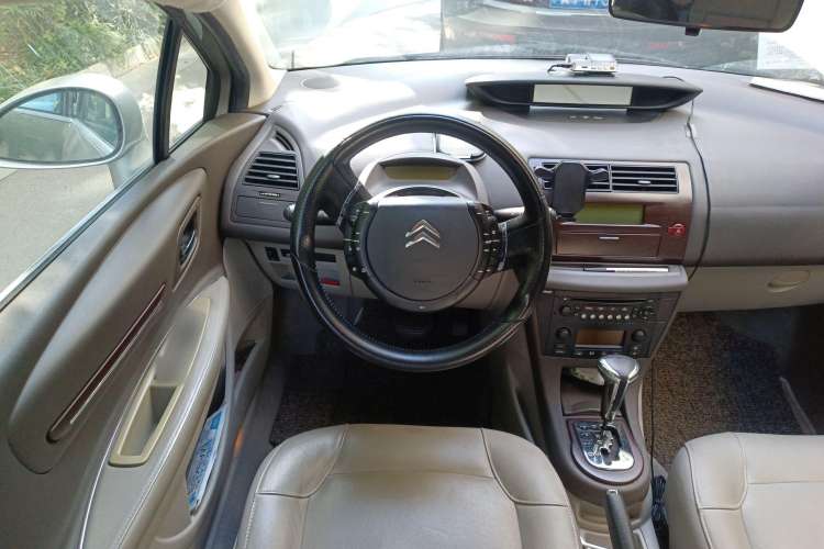 Used Citroen C-Triomphe 2008 2.0L Automatic Elite Edition