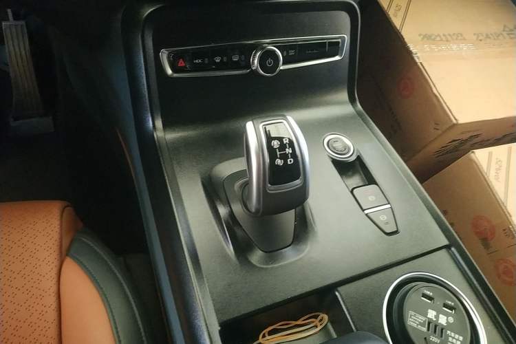 Used LEVC LEVC LX 2021 Model, Range-Extended Basic Model
