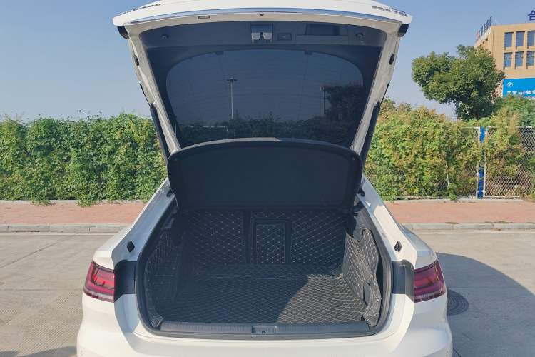 Used Volkswagen CC 2020 330TSI Glamour Edition China VI Standard
