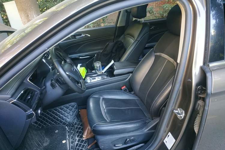 Used Ford Taurus 2017 EcoBoost 245 Luxury Model
