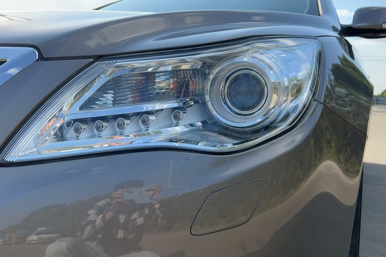 Used Roewe 950 2012 2.4L Luxury Executive Edition
