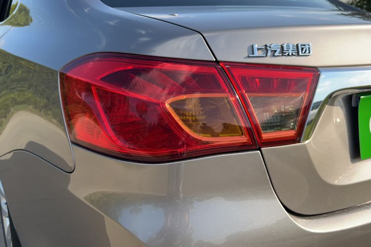 Used Roewe 950 2012 2.4L Luxury Executive Edition
