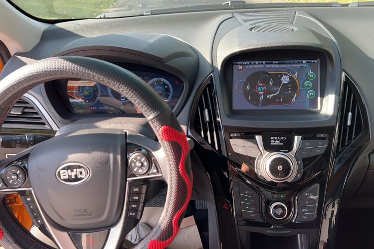 Used BYD Qin New Energy 2015 1.5T Dual-Crown Flagship Plus Edition