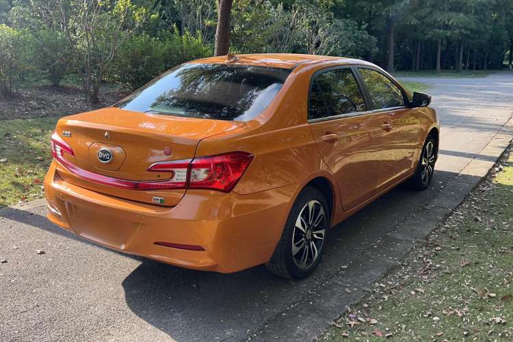 Used BYD Qin New Energy 2015 1.5T Dual-Crown Flagship Plus Edition