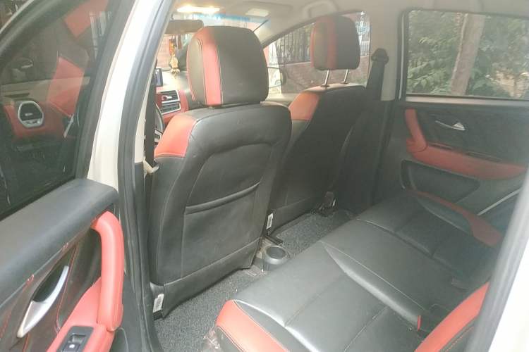 Used JAC iEV6E 2018 Upgraded Edition iEV6E Luxury Smart Model Left Rear Seat