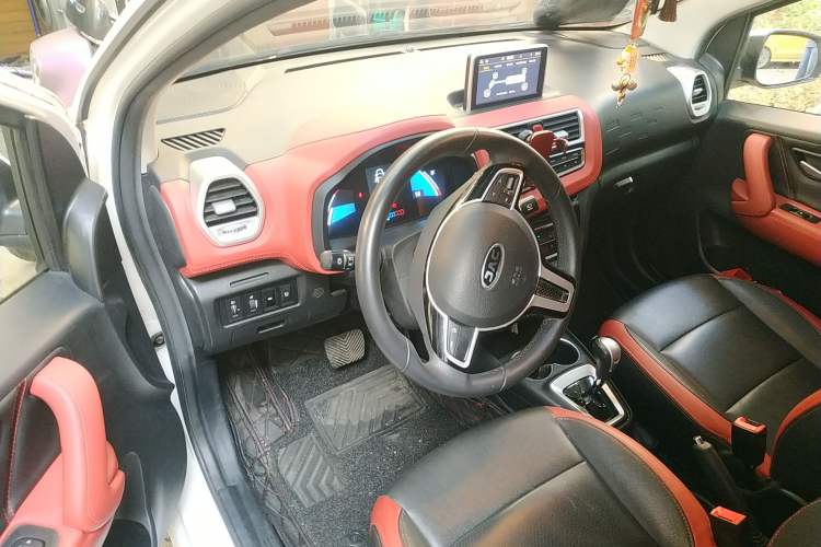 Used JAC iEV6E 2018 Upgraded Edition iEV6E Luxury Smart Model Center Console