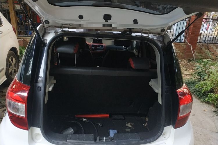 Used JAC iEV6E 2018 Upgraded Edition iEV6E Luxury Smart Model Trunk