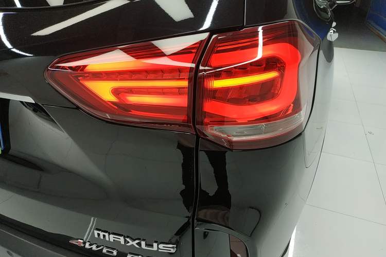 Used SAIC MAXUS D90 2017 2.0T Automatic All-Wheel Drive Sirius