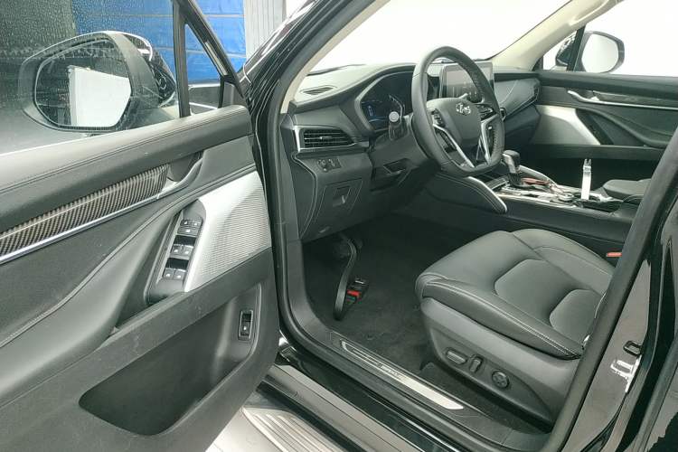 Used SAIC MAXUS D90 2017 2.0T Automatic All-Wheel Drive Sirius