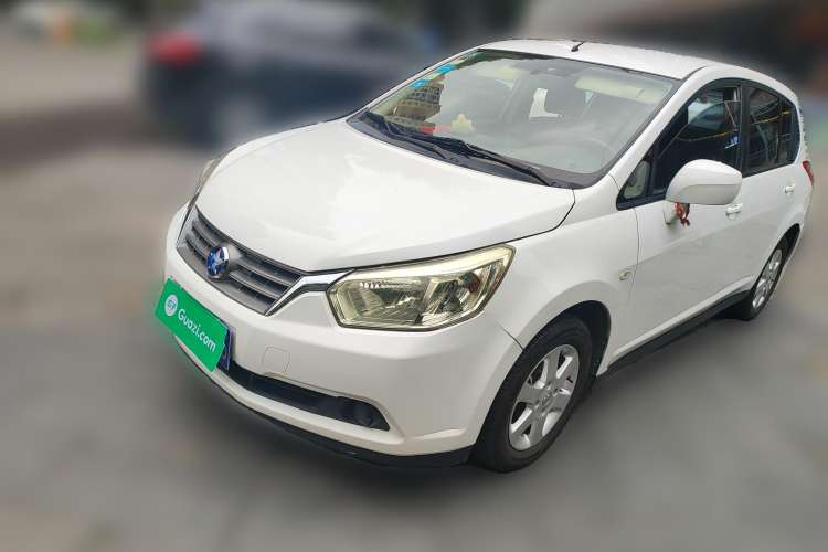Used Venucia R50 2013 1.6L Manual Fashion Edition
