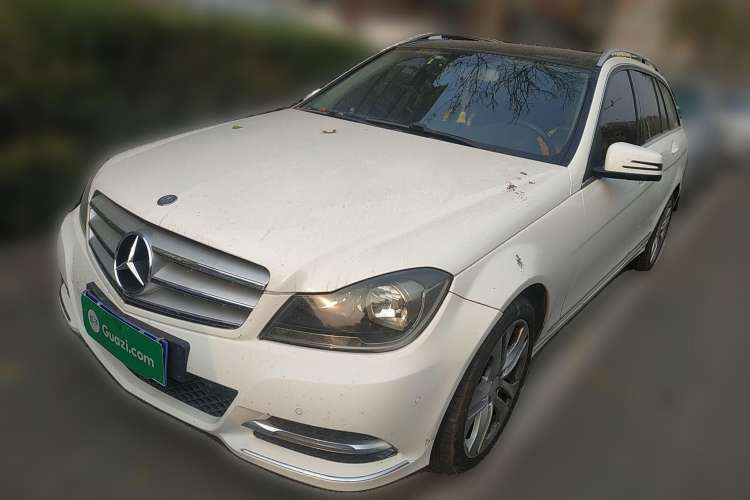 Used Mercedes-Benz C-Class 2011 C 200 Fashion Travel Edition