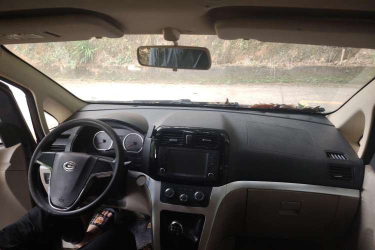 Used GAC Gonow Starry 2013 1.5L Seven-Seater Luxury Model
