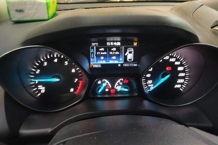 Used Ford Kuga 2013 2.0L GTDi Four-Wheel-Drive Sport Model
