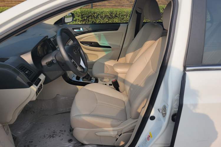 Used BYD e5 2017 300 Prestige Edition