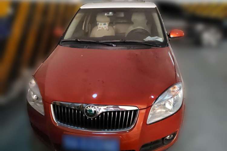 Used Skoda Fabia 2009 1.6L Automatic Crystal Edition
