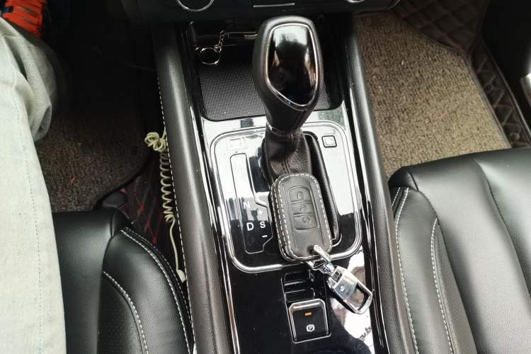 Used Dongfeng Fengon 580 2017 Revised Version 1.5T CVT Luxury Edition