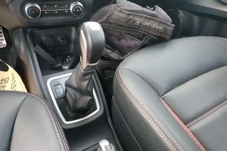 Used Haval H1 2015 1.5L AMT Luxury Model
