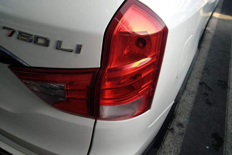 Used Jinbei 750 2018 1.6L Excellence Model