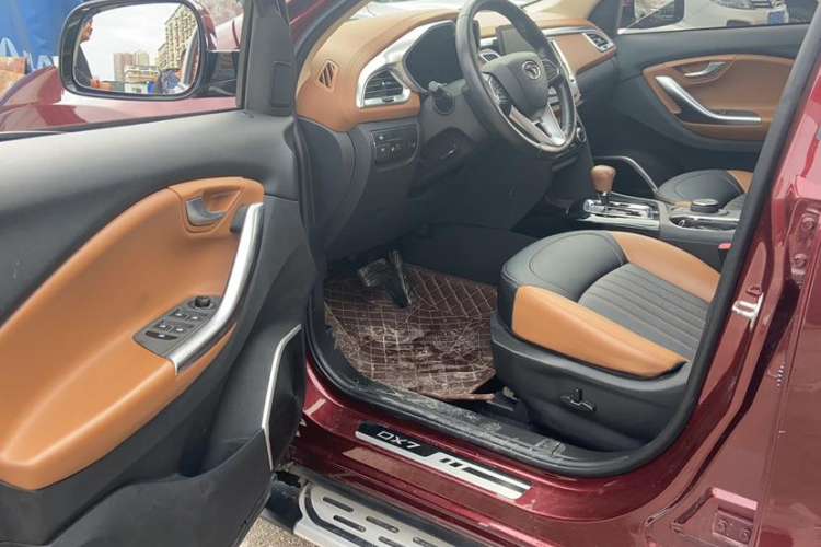 Used Soueast DX7 2015 1.5T Automatic Luxury Model