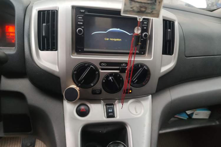 Used Nissan NV200 2010 1.6L Luxury Model
