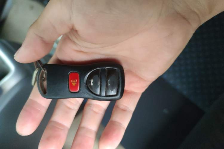 Used Nissan NV200 2010 1.6L Luxury Model
